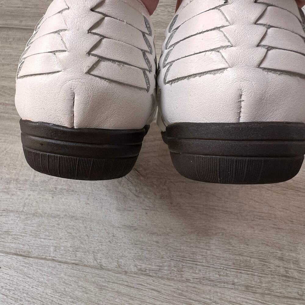 Softspots Shoes Womens Size 8 1/2 M White Leather Trinidad Huarache Flat - Picture 7 of 11